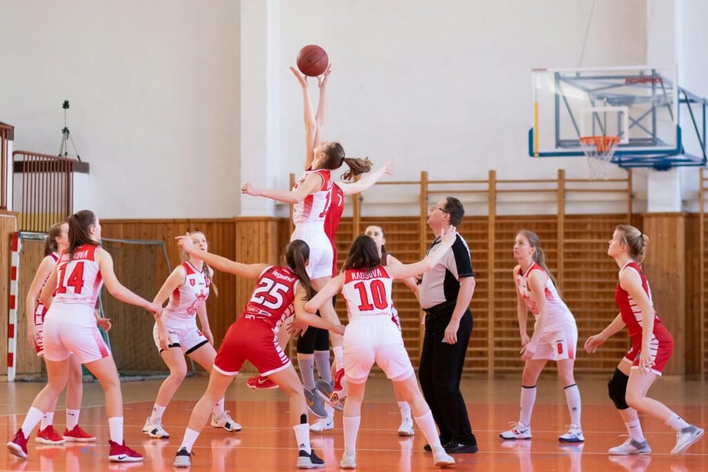 women playing basketball
